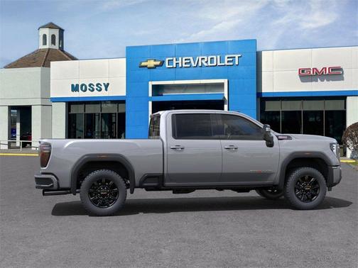 2025 GMC Sierra 2500 AT4