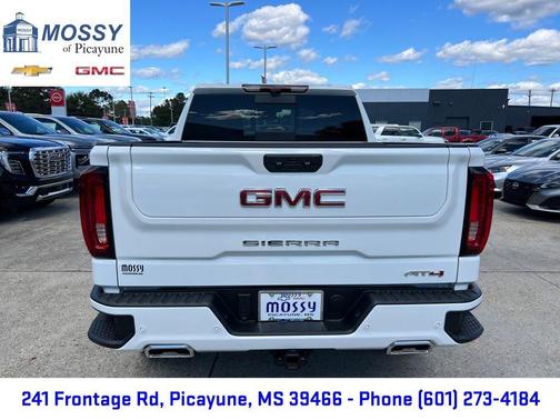 2025 GMC Sierra 1500 AT4