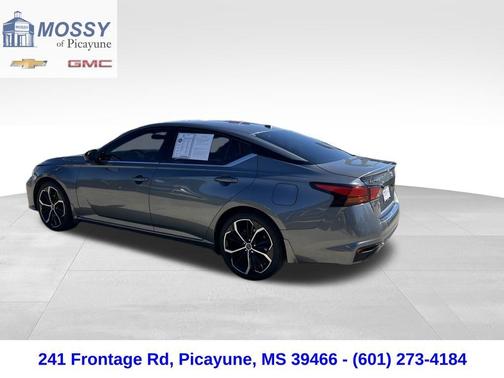 2023 Nissan Altima 2.5 SR