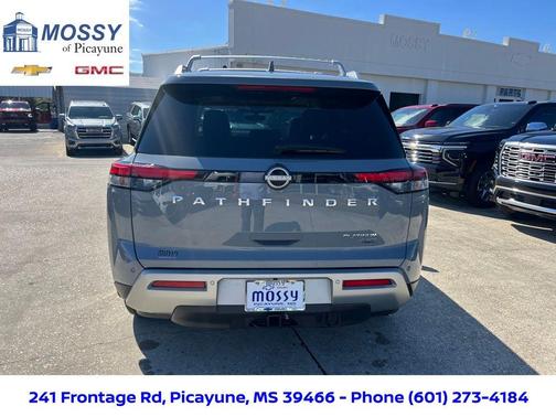 2024 Nissan Pathfinder Platinum