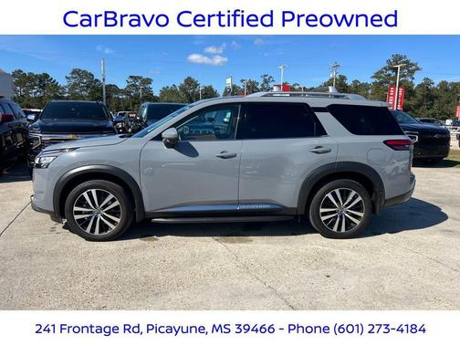 2024 Nissan Pathfinder Platinum