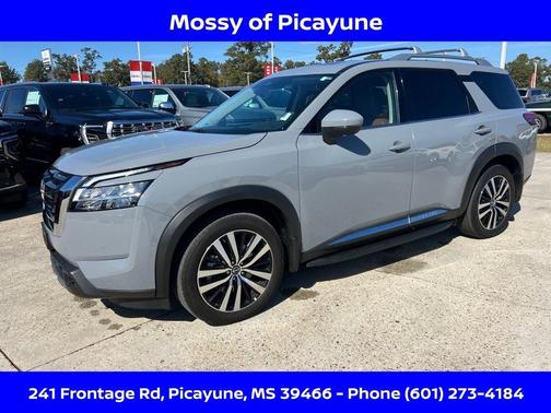 2024 Nissan Pathfinder Platinum