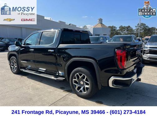 2022 GMC Sierra 1500 SLT