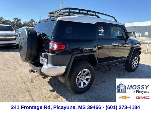 2014 Toyota FJ Cruiser Base