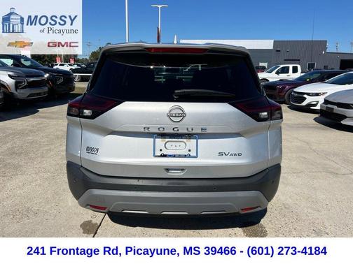 2023 Nissan Rogue SV