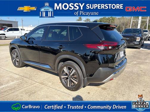 Black 2023 Nissan Rogue Platinum