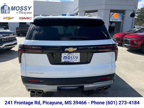 2024 Chevrolet Traverse LT