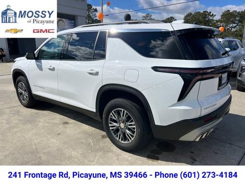 2024 Chevrolet Traverse LT