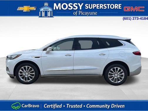 White 2018 Buick Enclave Premium