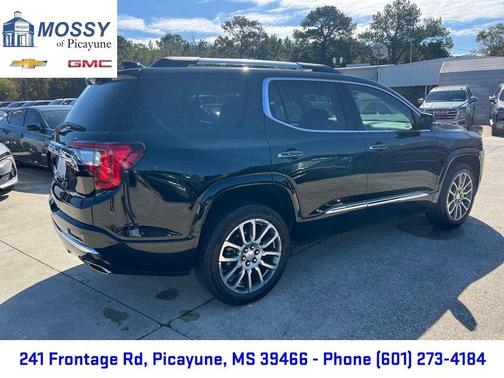 2023 GMC Acadia Denali