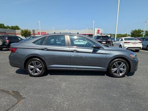 2024 Volkswagen Jetta 1.5T SE
