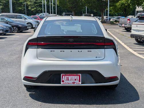 2024 Toyota Prius XLE