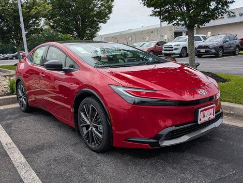 2025 Toyota Prius XLE