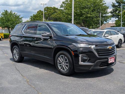 2022 Chevrolet Traverse LT Leather