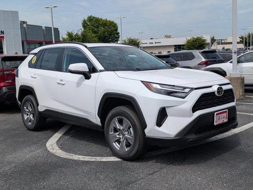 2025 Toyota RAV4 XLE