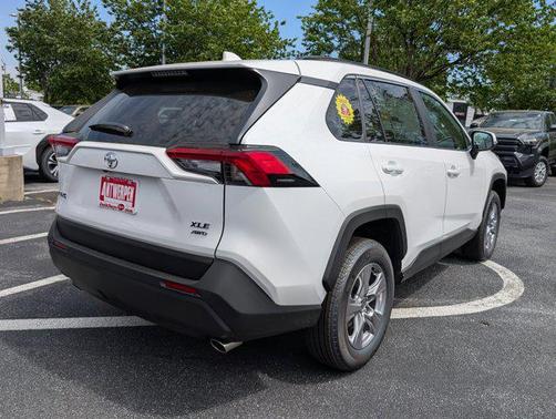 2025 Toyota RAV4 XLE