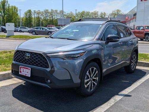 2025 Toyota Corolla Cross XLE