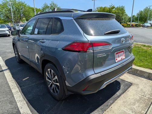 2025 Toyota Corolla Cross XLE