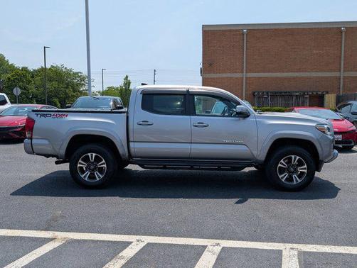 2017 Toyota Tacoma TRD Sport