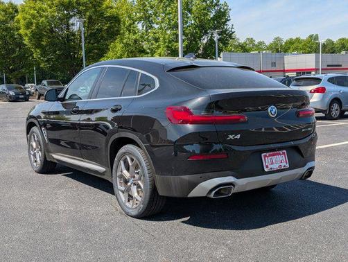 2022 BMW X4 xDrive30i