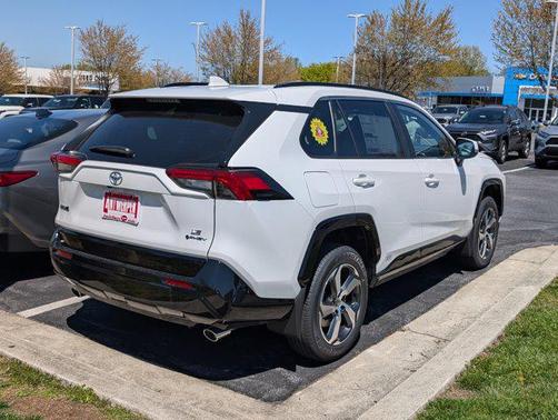 2025 Toyota RAV4 Hybrid SE