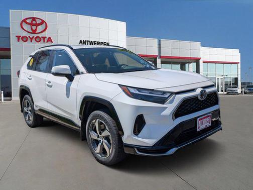 2025 Toyota RAV4 Hybrid SE