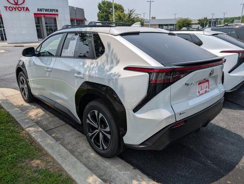 2025 Toyota bZ4X XLE