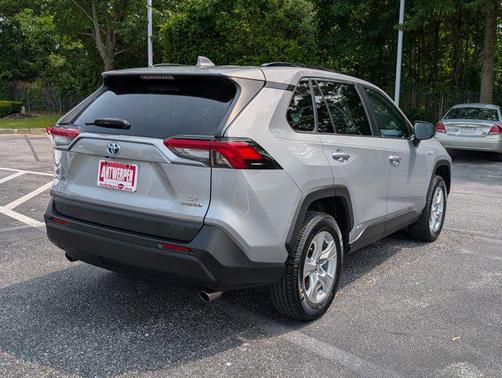 2020 Toyota RAV4 Hybrid SE