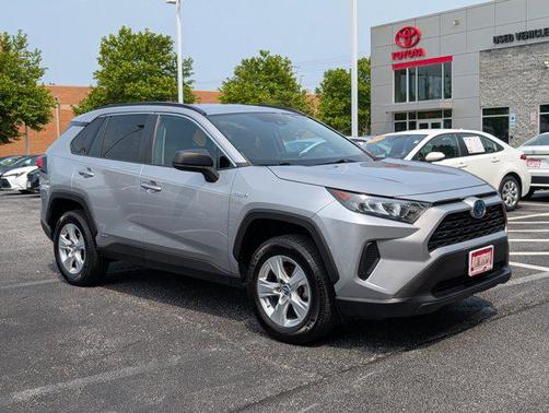 2020 Toyota RAV4 Hybrid SE