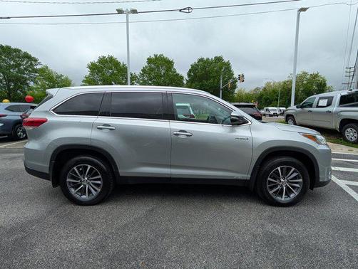 2019 Toyota Highlander Hybrid XLE