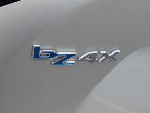 2025 Toyota bZ4X Limited