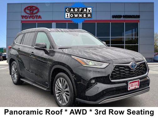 2024 Toyota Highlander Hybrid Platinum