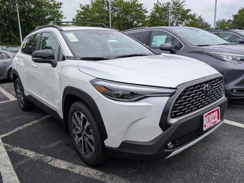 2025 Toyota Corolla Cross XLE