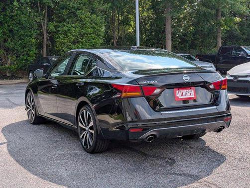 2020 Nissan Altima SR FWD