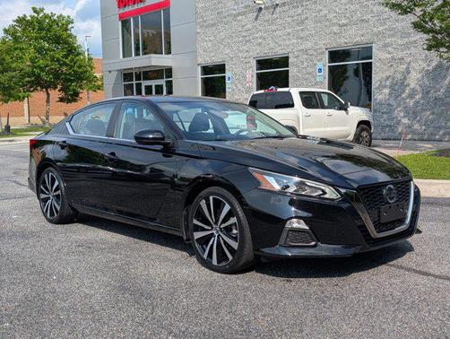 2020 Nissan Altima SR FWD