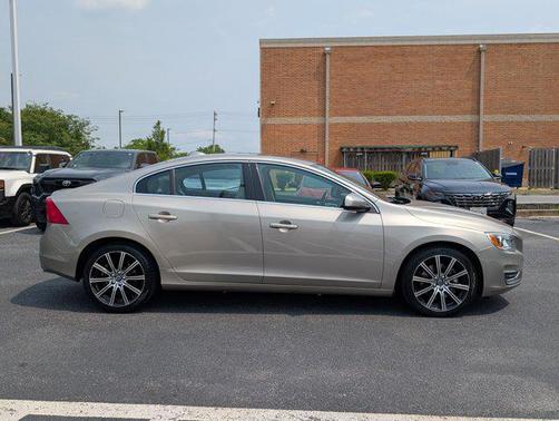 2016 Volvo S60 Inscription T5 Premier