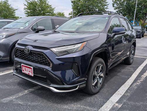 2025 Toyota RAV4 Hybrid SE