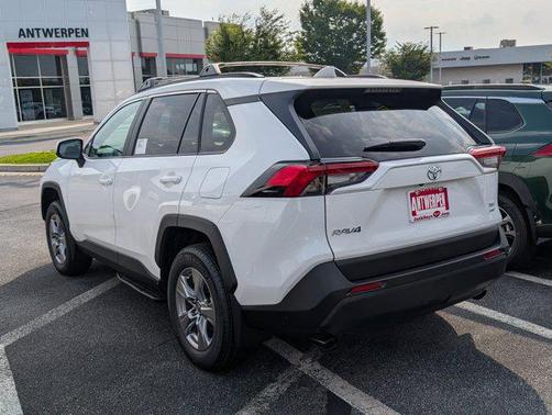 2025 Toyota RAV4 XLE