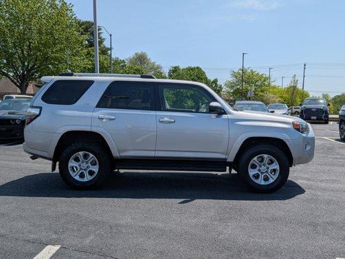 2020 Toyota 4Runner SR5