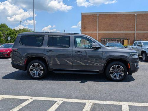 2022 Jeep Wagoneer Series III 4x4