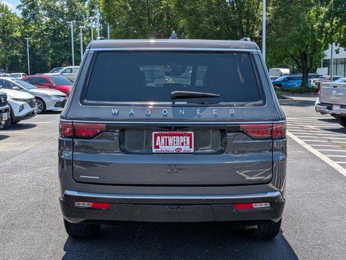 2022 Jeep Wagoneer Series III 4x4