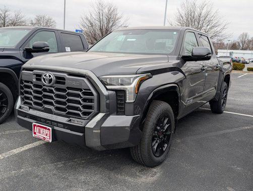 2025 Toyota Tundra Platinum
