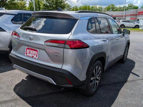 2025 Toyota Corolla Cross XLE
