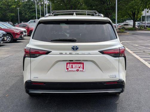 2021 Toyota Sienna Limited 7-Passenger