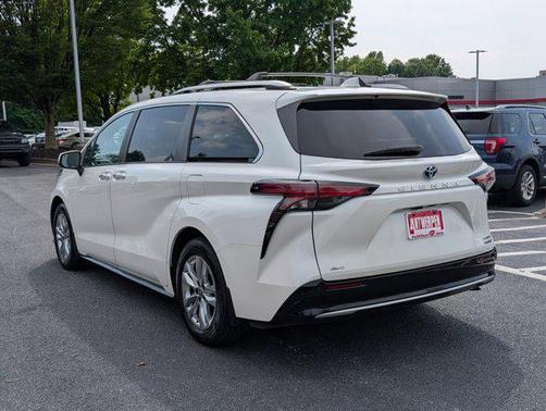 2021 Toyota Sienna Limited 7-Passenger
