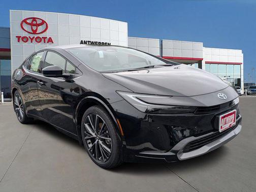 2025 Toyota Prius XLE