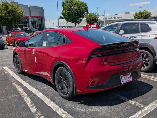 2025 Toyota Prius LE