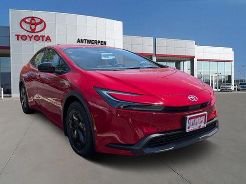 2025 Toyota Prius LE