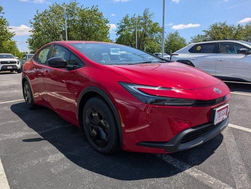 2025 Toyota Prius LE
