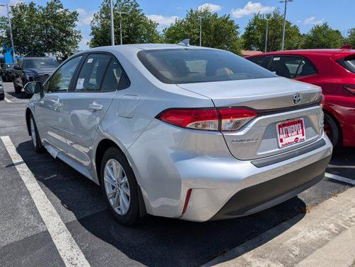 2025 Toyota Corolla Hybrid LE